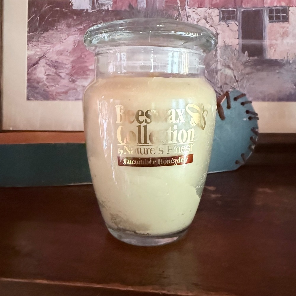 Nature's Finest Beeswax Collection Jar Candle 16oz Cucumber Honeydew New Lid